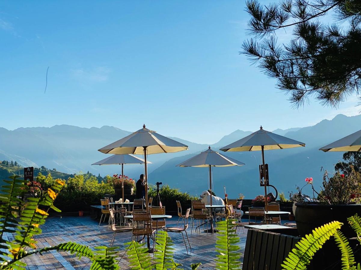 Ailiga Travel Villa Nhân Ái Ngoại thất bức ảnh
