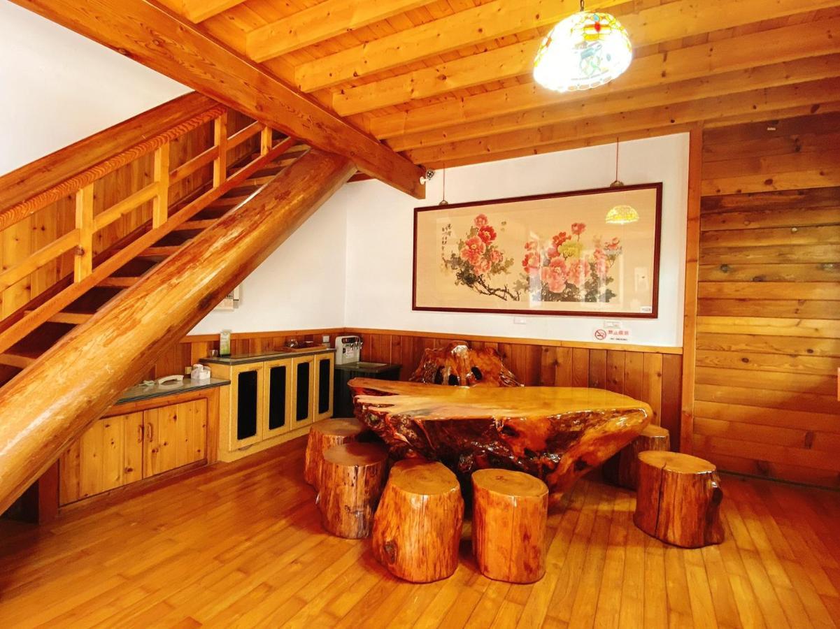 Ailiga Travel Villa Nhân Ái Ngoại thất bức ảnh